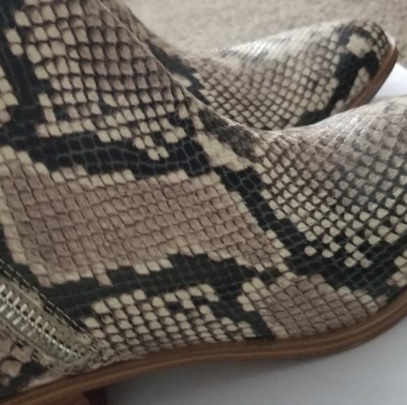 ALDO ankle boots - Picture 3 of 3